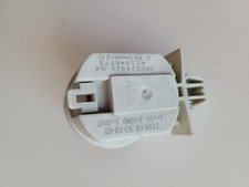 MACHINE A LAVER INDESIT