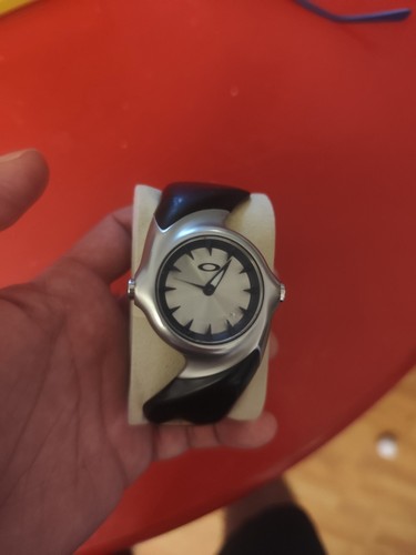 Vends montre oakley crush - je,