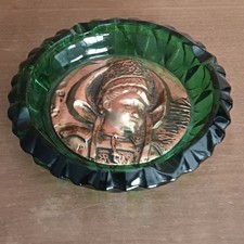 Cendrier En Verre Et Cuivre Repoussé Visage, Vert Foncé, Vintage 