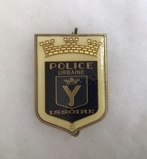 POLICE NATIONALE - INSIGNE (obsolète +10ans) POLICE URBAINE ISSOIRE