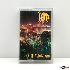 IAM - DE LA PLANETE MARS -