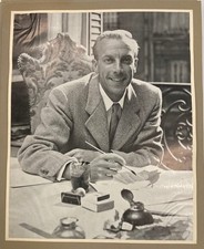 STENUIT. Huguette.      La