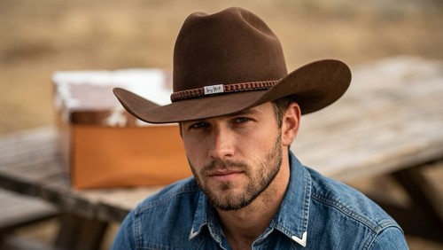Resistol george strait - resistol, kyle