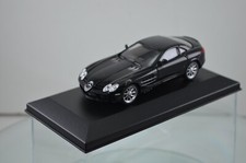 MERCEDES SLR NOIRE VÉHICULE