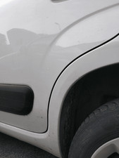 Bureau de poste. Gauche FIAT