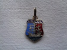 PETIT PENDENTIF MEDAILLE
