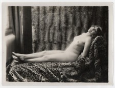 Photo curiosa 1930 -  femme