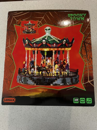Lemax spooky town - lemax,