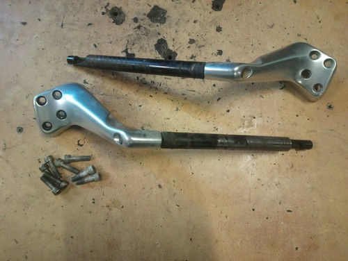 Paire demi guidon vis - paire, +