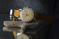 UNIVERSAL GENEVE Uni-Compax