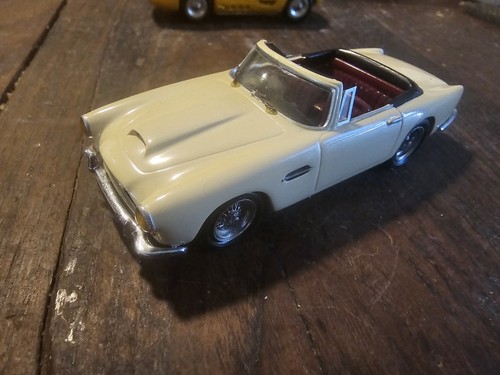 Provence moulage aston - moulage, 1/43