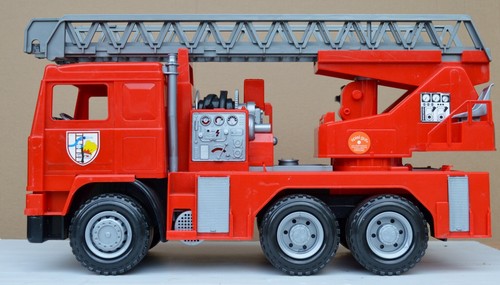 Grand camion pompier - pompier, /