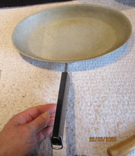 Ancien Plat Oval ou Poêle en Aluminium TEFAL BIS Légère patine