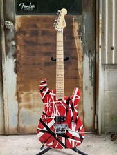 Mod rayé rouge EVH avec