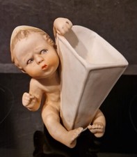 BISCUIT BÉBÉ VASE ANCIEN POLYCHROME 