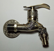 SET DE ROBINETS MURAUX EN
