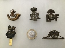 Lot DE 5 CAP BADGE  ANGLAIS