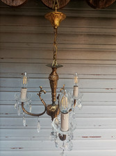 Ancien lustre 3 feux à pampilles de style Louis XV / complet en état de marche