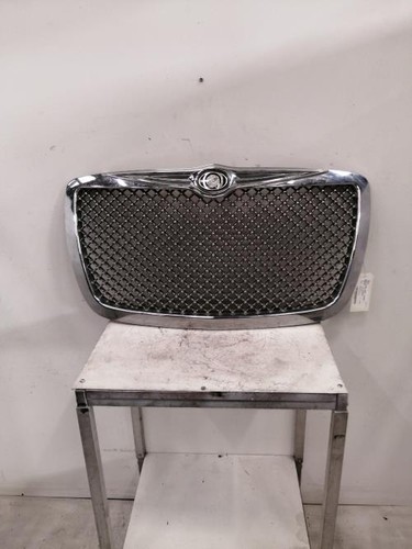 Calandre chrysler 300c - phase, 1