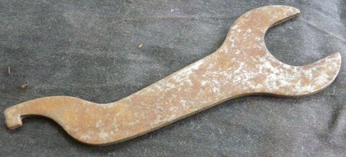Clé plate ancienne - , –
