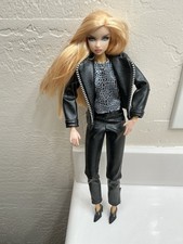 Fashion royalty erin redressed - royalty,