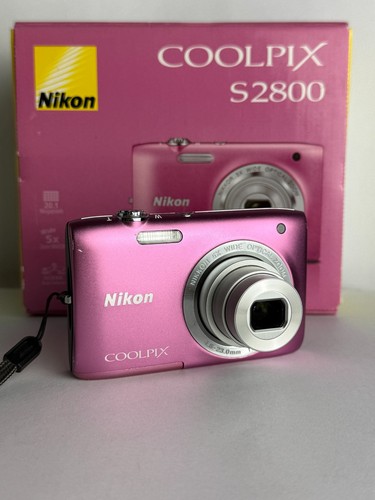 Near mint nikon coolpix - nikon,