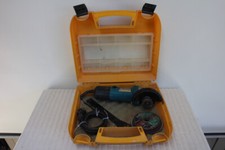 MEULEUSE MAKITA 9524NB 115 mm+MALLETTE + DISQUES METAL