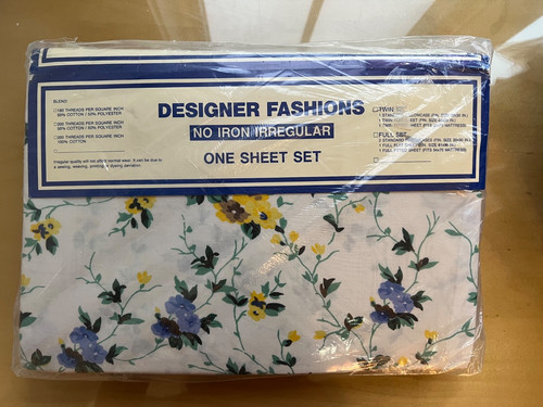 Nwt vintage laura - nwt,