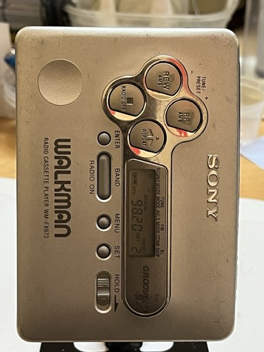 Sony portable radio - sony,
