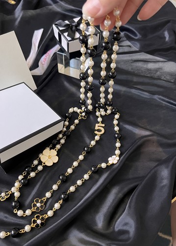 Long collier élégant - Élégant, perles