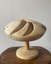 Ancien bloc de chapeau en bois