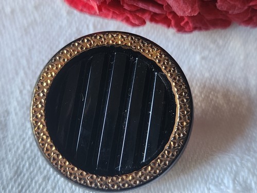Gros bouton ancien - en, verre