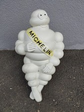 Bibendum Michelin avec son support Superbe