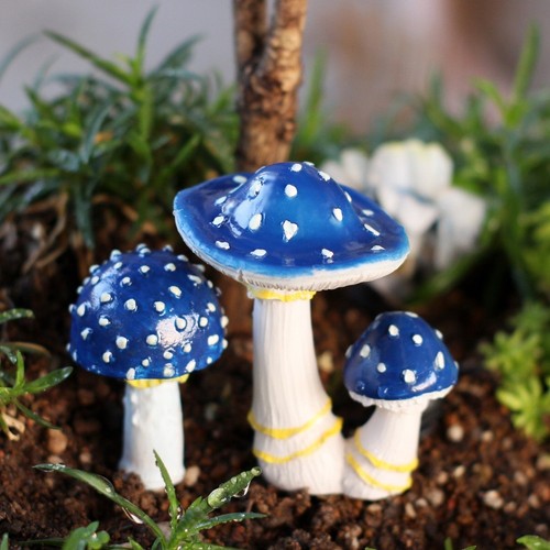 Statues champignons - de,