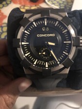 Montre Concord Avec Papier Et