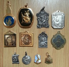 LOT 12 PENDENTIFS thème