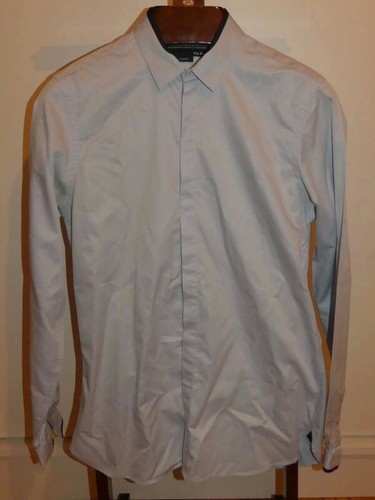 Magnifique chemise bleue - , the
