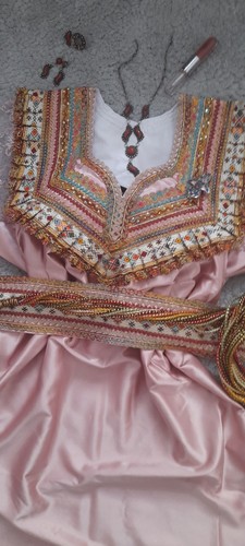 Robe kabyle chargée pour - kabyle,