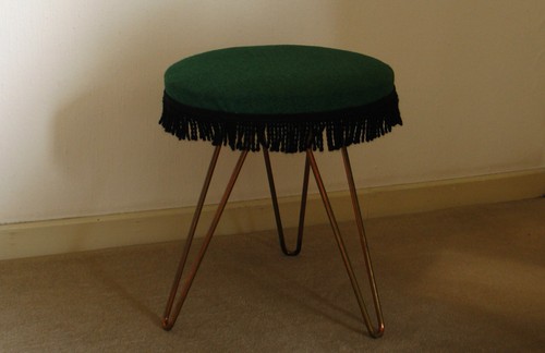 Tabouret tripode pieds - tabouret, tripode,