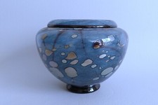 BIOT- Robert PIERINI Vase boule en verre teinté , inclusions ,  décor abstrait