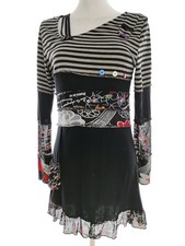 Glamz  T. 38 Noir Courte Robe Pull Manche longue Rayures Poches Volants