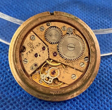 Mouvement à remontage manuel