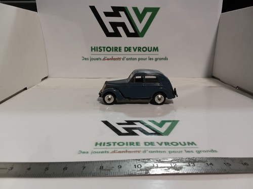 Renault juvaquatre norev - renault,