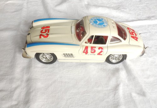 Burago 3015 mercedes 300 au - 300, sl