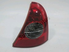 FEU ARRIERE DROIT 8200917487