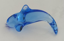 Dauphin bleu pastel  foncé en