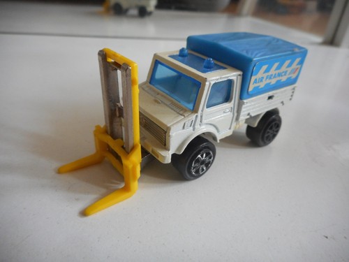 Majorette mercedes unimog - majorette, "air