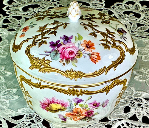 Kpm berlin porcelain - porcelain, gold