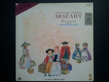 Mozart Sa vie Son œuvre Par Gérard Philippe  1956  Livre avec Vinyle et Livret 
