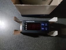 Régulateur EMERSON EC2-371